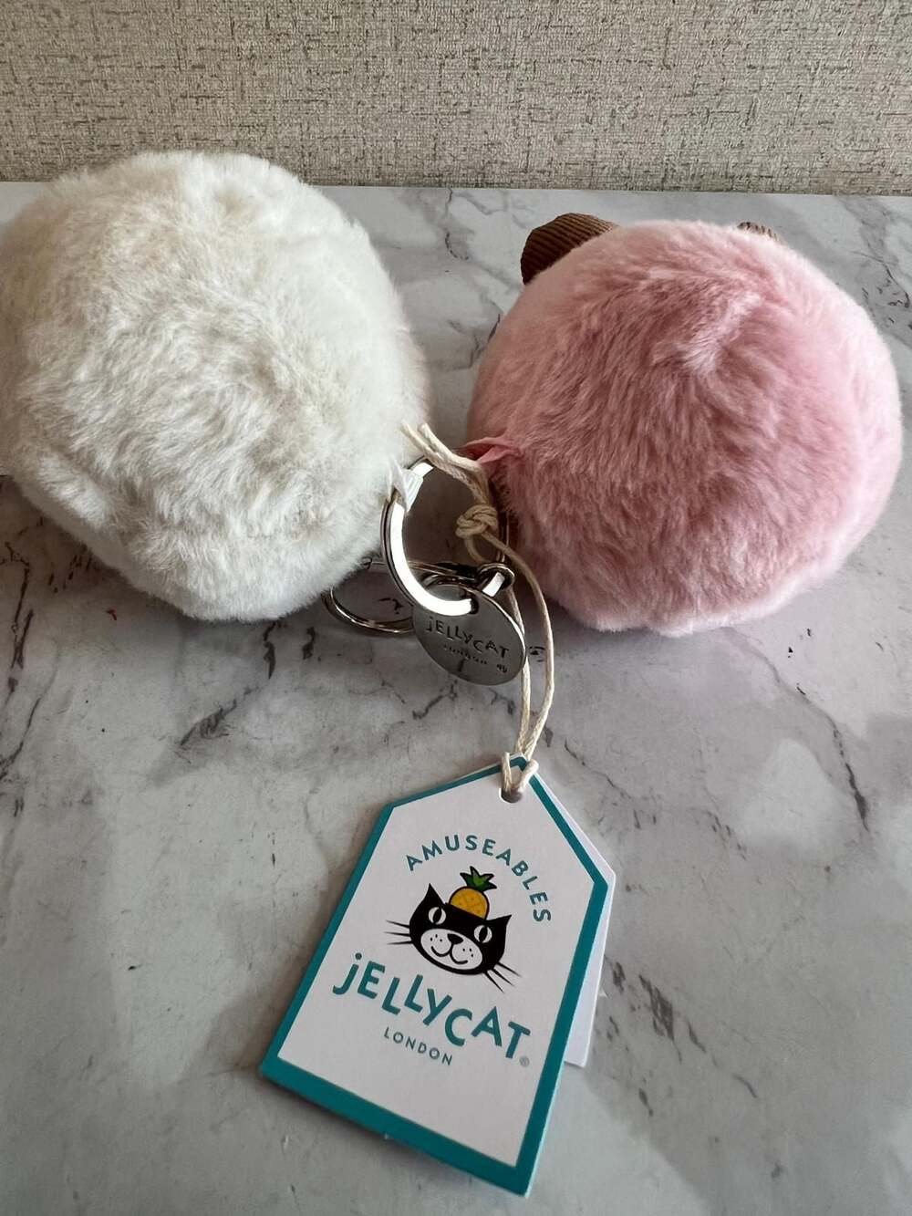 Jellycat Amuseables Pair of Marshmallows Bag Charm 100% authentic - Picture 7 of 8